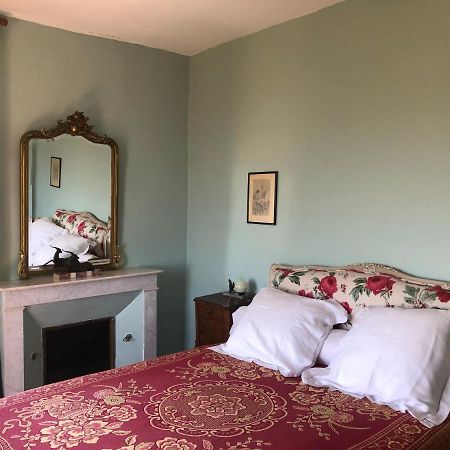 La Maison Ruth Montbray 外观 照片